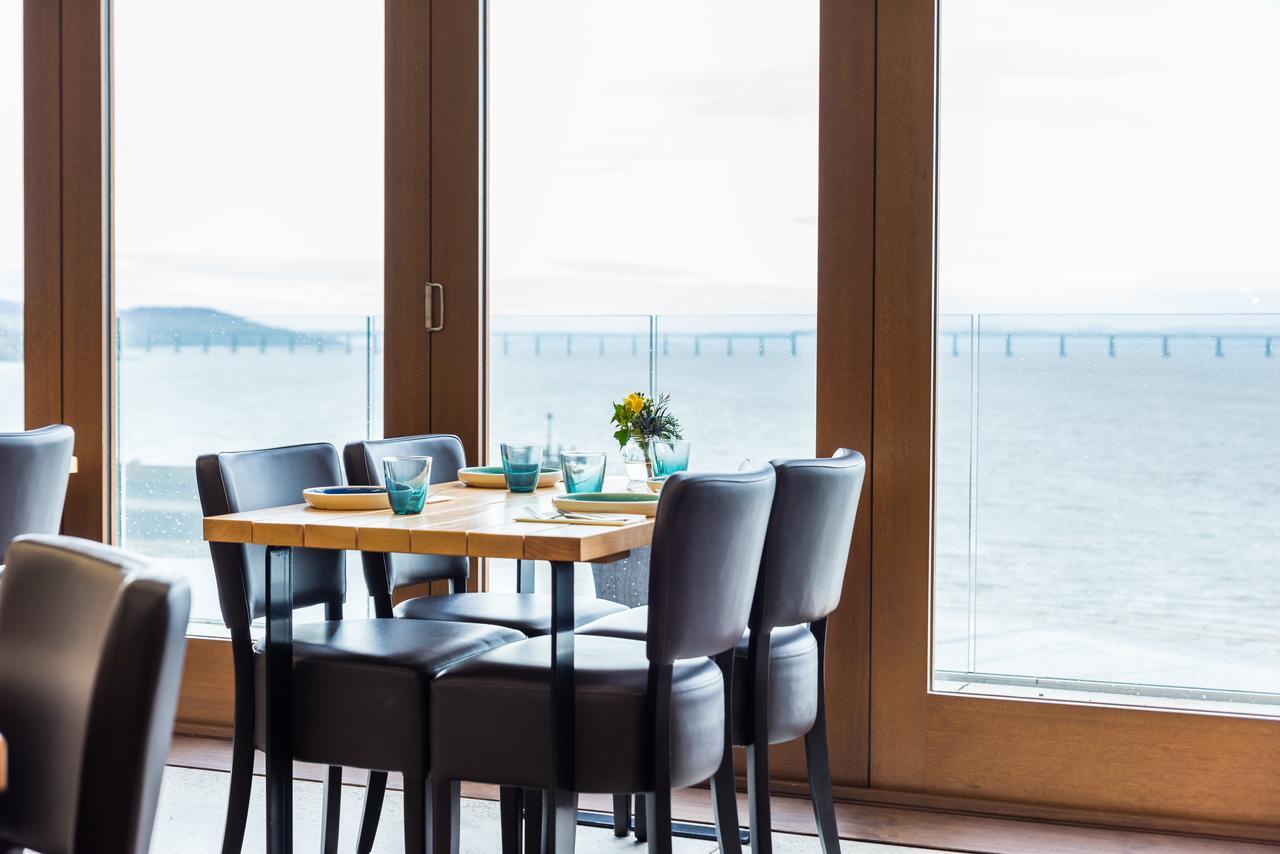 The Newport Restaurant With Rooms ภายนอก รูปภาพ